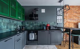 Lily Apart - Studio Close To City Centre And Airport